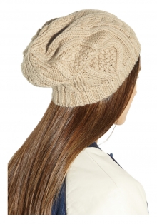 Cable-knit wool beanie
